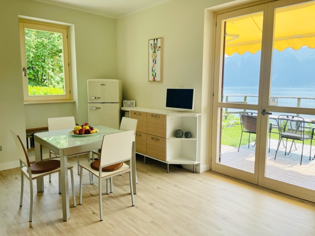 table & view to lake
