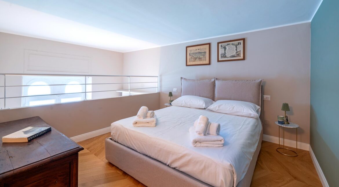 Ap_Barrie_03-Villa Gaeta-001-2